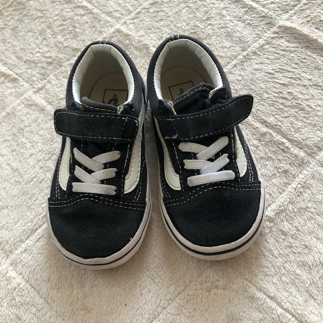 VANS(ヴァンズ)のVANS ブラック　スニーカー　15センチ  キッズ/ベビー/マタニティのキッズ靴/シューズ(15cm~)(スニーカー)の商品写真