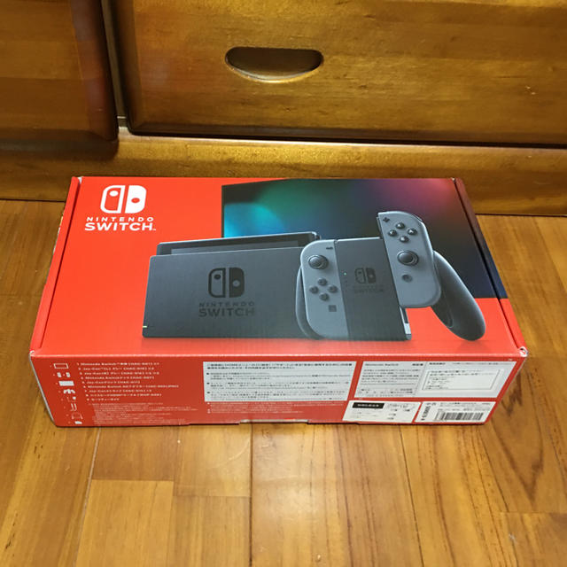 Nintendo Switch - NINTENDO Switch グレー 新型 の通販 by ゆう's shop｜ニンテンドースイッチならラクマ