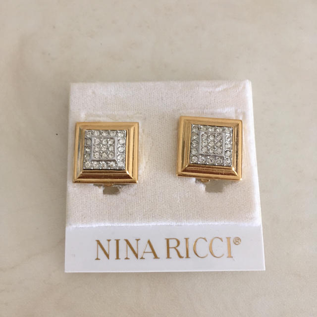 NINA RICCI(ニナリッチ)のNINA RICCI ニナリッチ  イヤリング2つセット♪ レディースのアクセサリー(イヤリング)の商品写真