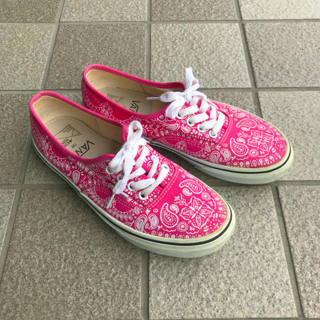 VANS(ヴァンズ)のvans スニーカー レディースの靴/シューズ(スニーカー)の商品写真