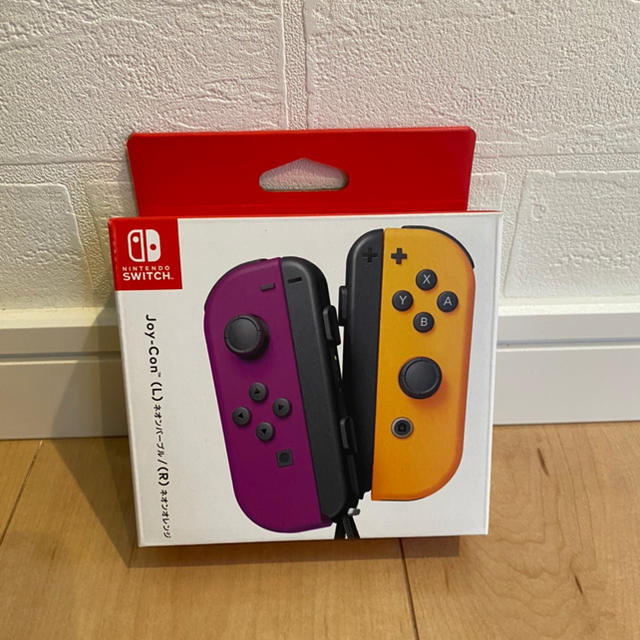 Nintendo Switch(ニンテンドースイッチ)のJoy-Con ジョイコン パープル オレンジ エンタメ/ホビーのゲームソフト/ゲーム機本体(その他)の商品写真