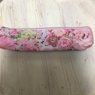 カドカワショテン(角川書店)の売り切り！美人百花付録！ニコライバーグマンペンケース(ペンケース/筆箱)