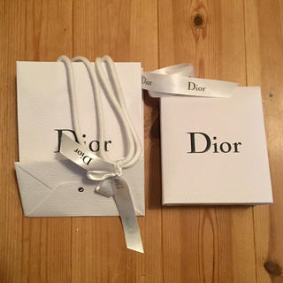 ディオール(Dior)の【ここさん専用】Dior シッョパー 空箱 リボン(ショップ袋)