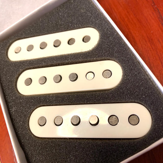 Klein Pickups 1963 Epic Series Parchment