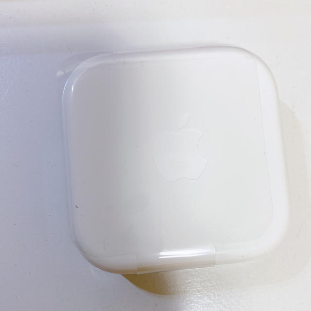 Apple(アップル)のiPhone Apple イヤホン スマホ/家電/カメラのオーディオ機器(ヘッドフォン/イヤフォン)の商品写真
