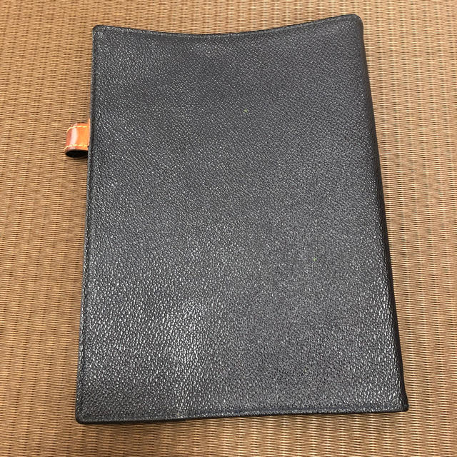 Franklin Planner(フランクリンプランナー)のFranklin Covey 手帳カバー　Black A5サイズ インテリア/住まい/日用品の文房具(カレンダー/スケジュール)の商品写真