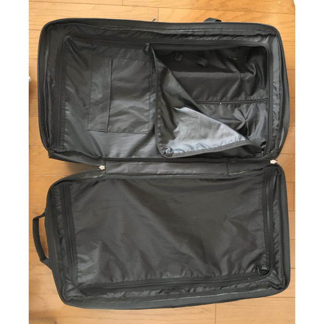 EASTPAK(イーストパック)のEASTPAK トランスファーM （廃番商品） レディースのバッグ(スーツケース/キャリーバッグ)の商品写真