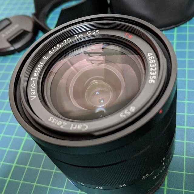 Vario-Tessar T* E 16-70mm F4　SEL1670Z