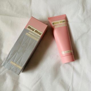 ミュウミュウ(miumiu)のmiumiu ハンドクリーム(ハンドクリーム)