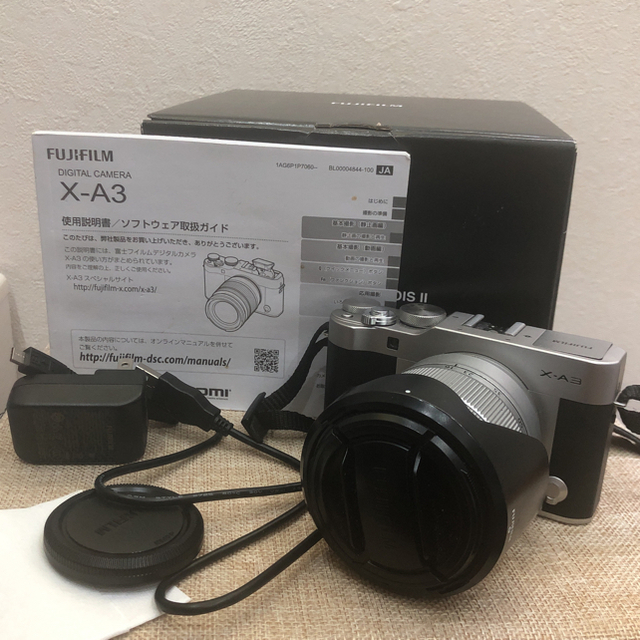 富士フイルム(フジフイルム)のFUJIFILMミラーレス一眼x-A3レンズキットブラック スマホ/家電/カメラのカメラ(ミラーレス一眼)の商品写真