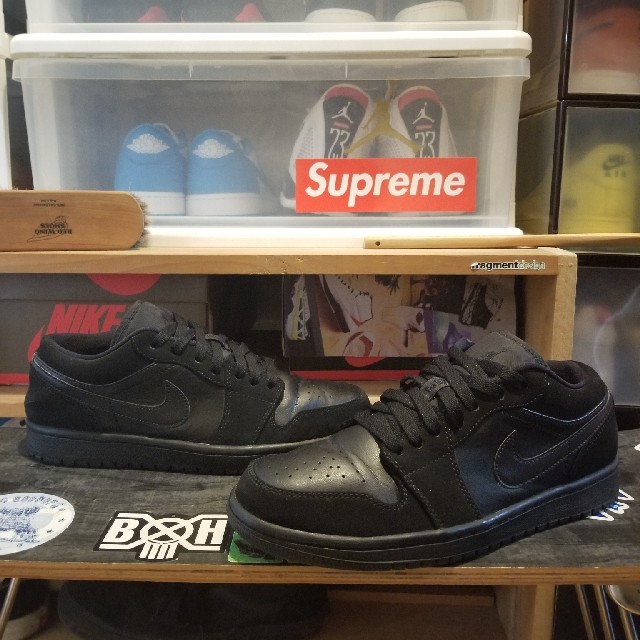 NIKE(ナイキ)のNike Air Jordan 1 Low black ナイキ エア　箱なし メンズの靴/シューズ(スニーカー)の商品写真