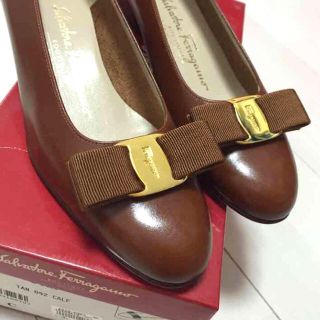 フェラガモ(Ferragamo)のYUKI.I様専用/新品未使用フェラガモ(ハイヒール/パンプス)