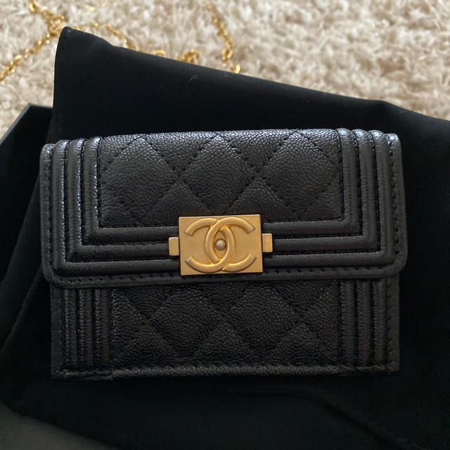 CHANEL 財布 新品未使用 キャビアスキン ボーイシャネル シャネル