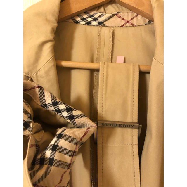 BURBERRY BLUE LABEL(バーバリーブルーレーベル)の訳あり格安！バーバリーブルーレーベル　トレンチ風　ジャケット　ショートコート レディースのジャケット/アウター(トレンチコート)の商品写真