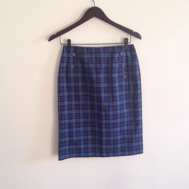 Yorkland(ヨークランド)のタータンチェックスカート レディースのスカート(ひざ丈スカート)の商品写真