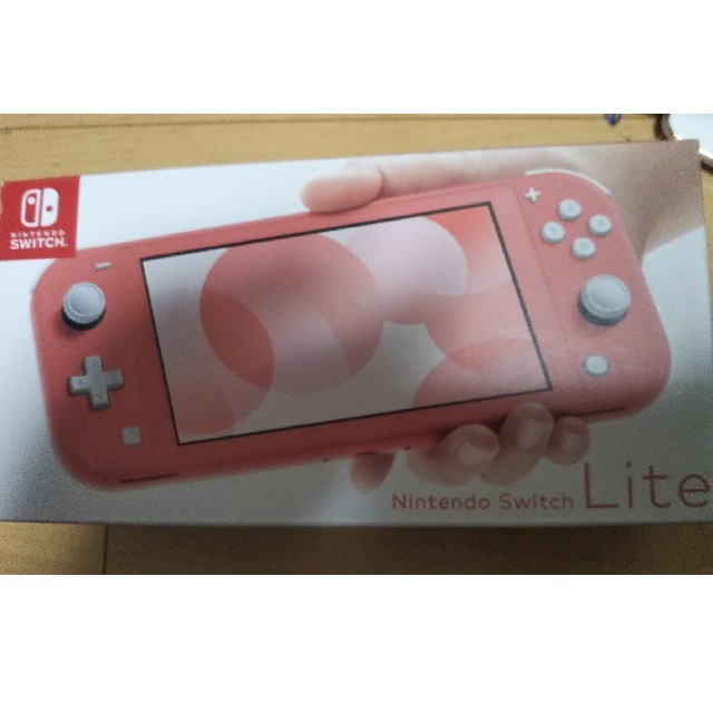 【新品】Nintendo Switch Lite コーラル ピンク（ニンテゲームソフト/ゲーム機本体