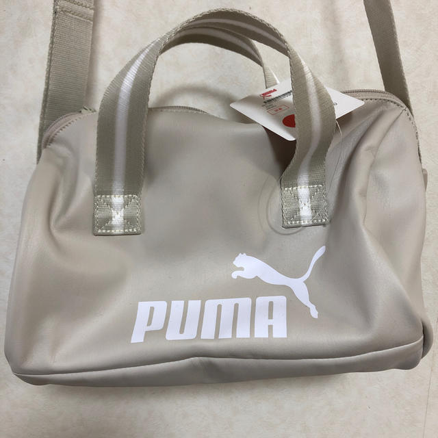 PUMA(プーマ)のしずく様専用　プーマ  新品未使用　ショルダーバック レディースのバッグ(ショルダーバッグ)の商品写真