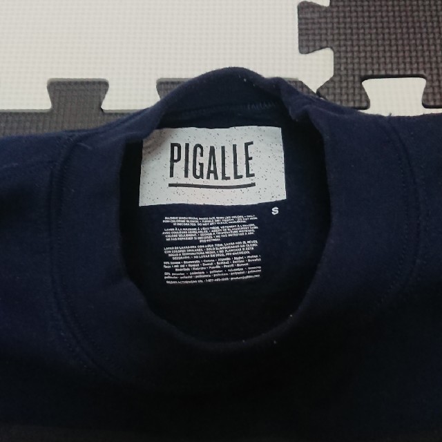 PIGALLE(ピガール)のピガール ボックスロゴクルースウェット Sサイズ メンズのトップス(スウェット)の商品写真