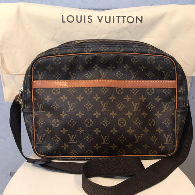 LOUIS VUITTON(ルイヴィトン)のルイ・ヴィトン モノグラム リポーターGM ショルダーバッグ メンズのバッグ(ショルダーバッグ)の商品写真