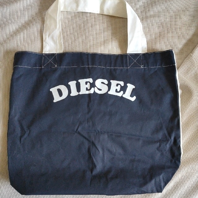 DIESEL(ディーゼル)のDIESELトートバッグ　 レディースのバッグ(トートバッグ)の商品写真