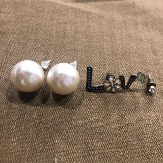 ビームス(BEAMS)のLove パールピアス 2つセット(ピアス)