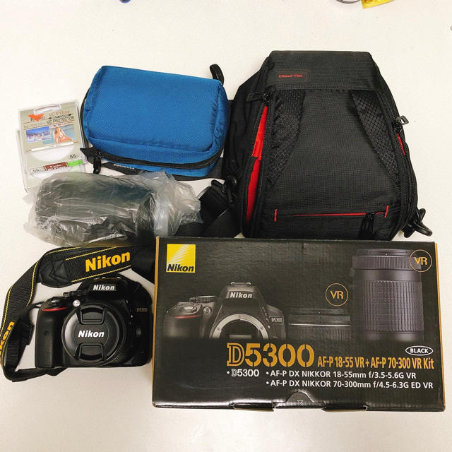 新品即決 Nikon d5300ダブルズームレンズキット - デジタル一眼