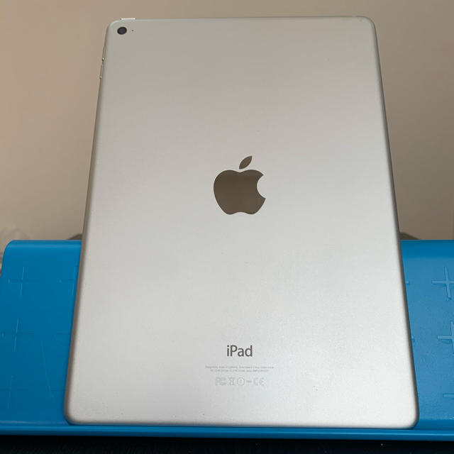 Apple(アップル)の【動作品】Apple iPad Air 2 16GB スマホ/家電/カメラのPC/タブレット(タブレット)の商品写真