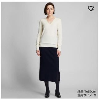 ユニクロ(UNIQLO)のカシミヤ  Vネックセーター(ニット/セーター)