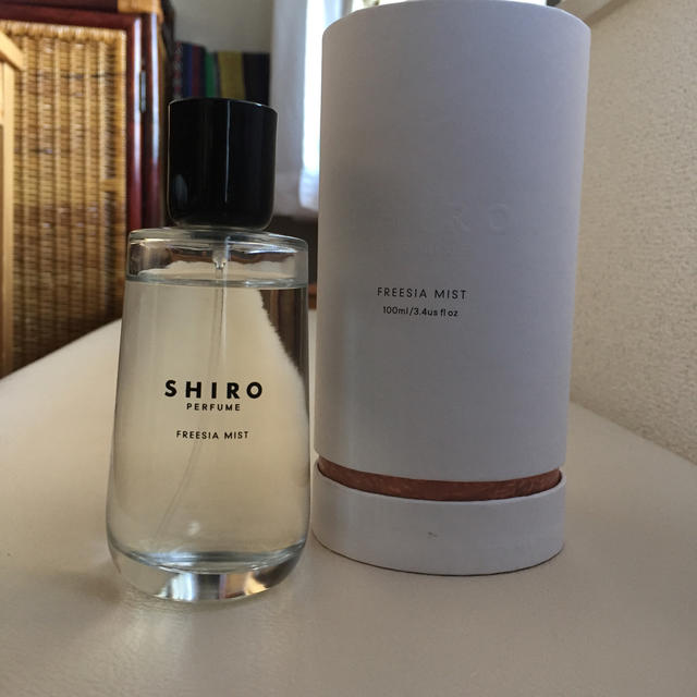 shiro - SHIRO シロ FREESIA MIST フリージアミスト パフューム の通販 by ishii's shop ｜シロならラクマ