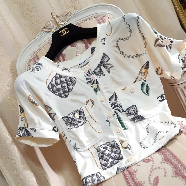 CHANEL(シャネル)のurge様ご専用★CHANEL/柄のストレッチJK☆訳あり レディースのトップス(カーディガン)の商品写真