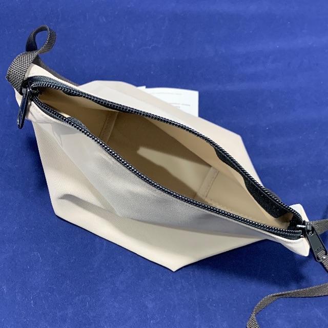 Herve Chapelier(エルベシャプリエ)のエルベシャプリエポシェット　パリ限定モデルBEIGE レディースのバッグ(ショルダーバッグ)の商品写真
