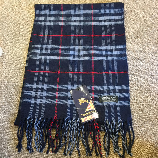 BURBERRY - 新品 Burberry バーバリー マフラー 紺 ネイビー の通販 by ...