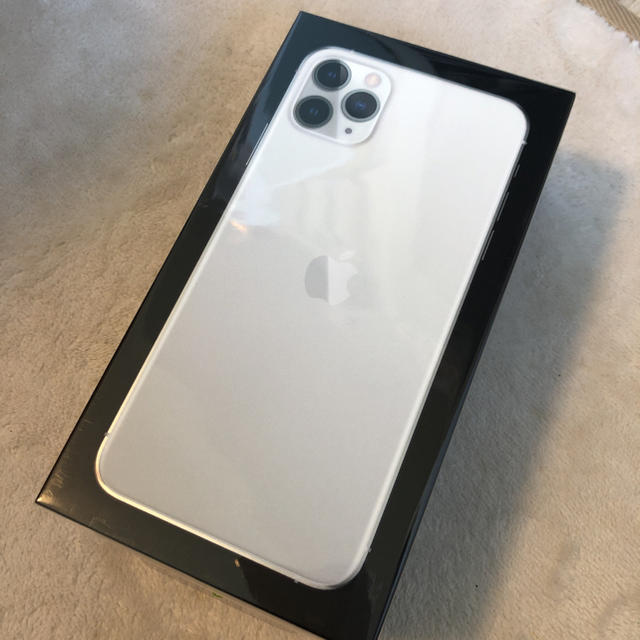 驚きの値段で Apple - iPhone 11 Pro Max シルバー 256 GB SIMフリー