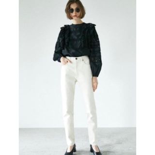 マウジー(moussy)のmoussy MVS WHT SKINNY デニム ホワイト(デニム/ジーンズ)