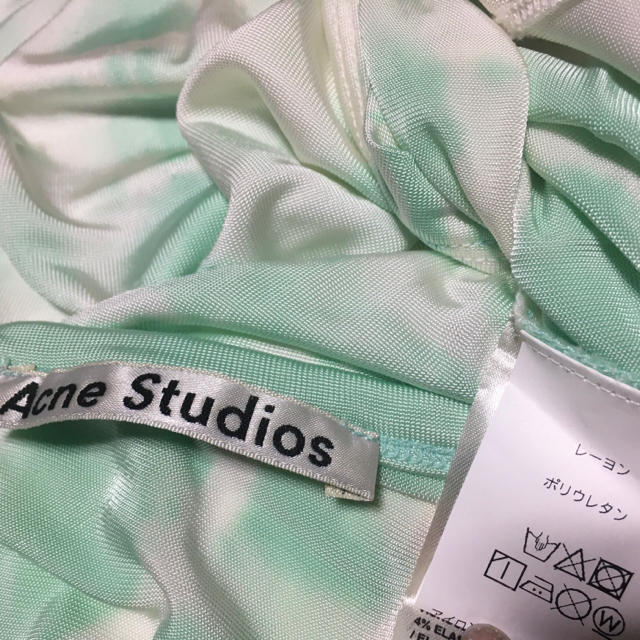 ACNE(アクネ)の★mochicoさま専用【Acne Studios】タイダイ　Tシャツ　未使用品 レディースのトップス(Tシャツ(半袖/袖なし))の商品写真