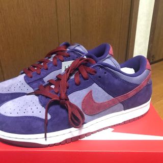 NIKE SB DUNK LOW "RED PLUM"