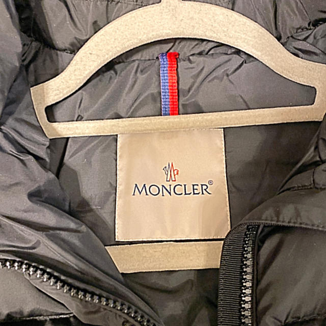 MONCLER(モンクレール)の最終お値下げ！MONCLER FLAMMETTE ブラック00サイズ レディースのジャケット/アウター(ダウンコート)の商品写真