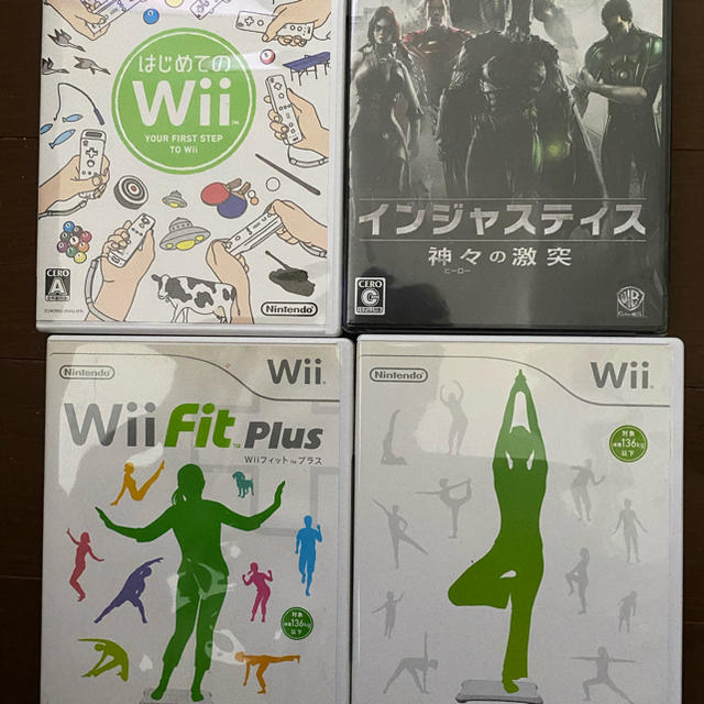 Wii U(ウィーユー)のWii UプレムアとWii Fit他 エンタメ/ホビーのゲームソフト/ゲーム機本体(家庭用ゲーム機本体)の商品写真