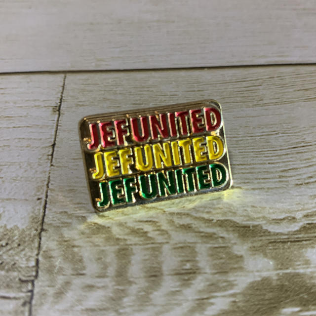 ジェフ市原 Jリーグ ピンバッジ サッカー スポーツ/アウトドアのサッカー/フットサル(記念品/関連グッズ)の商品写真