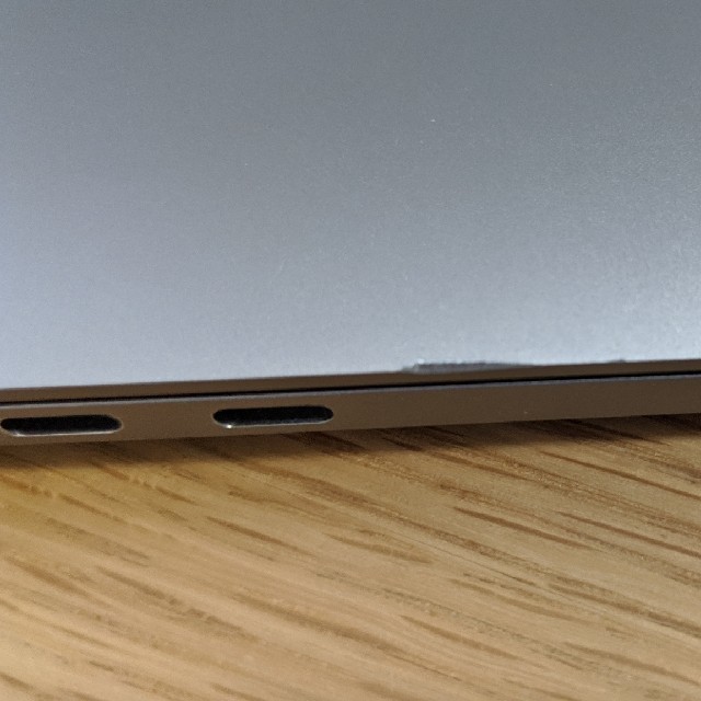Macbook pro 2016タッチbar付きジャンク