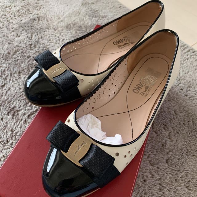 お値下げ♡ Salvatore Ferragamo ヴァラパンプス 6B