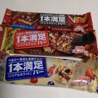 アサヒ(アサヒ)の【１本満足バー】 ホワイト チョコ チョコタルト(菓子/デザート)