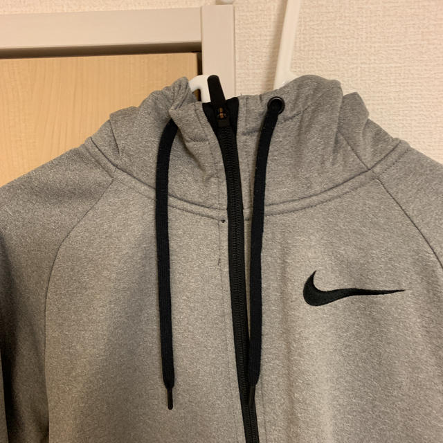 NIKE(ナイキ)のナイキ　パーカー メンズのトップス(パーカー)の商品写真