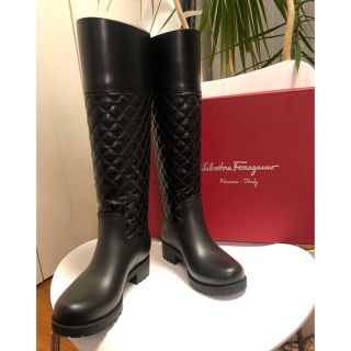 サルヴァトーレフェラガモ(Salvatore Ferragamo)の未使用SalvatoreFerragamoレインブーツ箱保存布袋あり(レインブーツ/長靴)