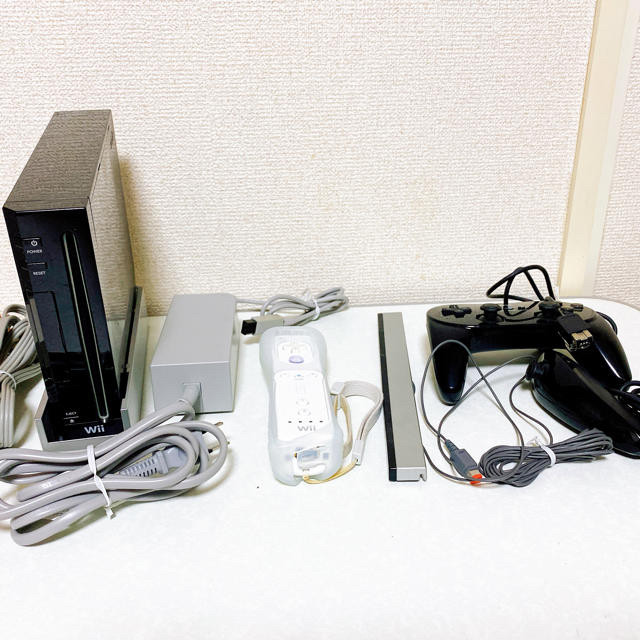 ヌンチャク×１wii 本体セット+大乱闘スマッシュブラザーズ+GAMECUBEコントローラー