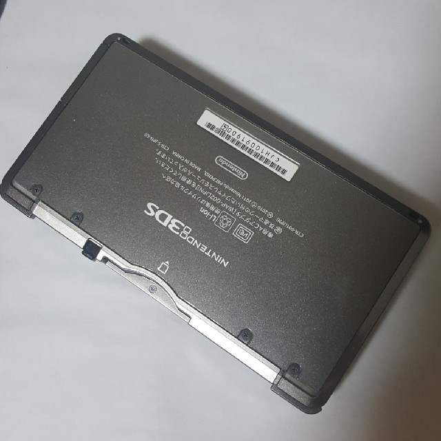 ニンテンドー3DS(ニンテンドー3DS)の3DS ブラック　本体 エンタメ/ホビーのゲームソフト/ゲーム機本体(携帯用ゲーム機本体)の商品写真