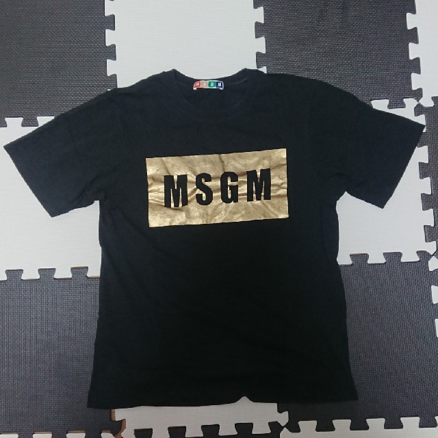 MSGM - MSGM ボックスロゴTシャツ Sサイズの通販 by たんしよー's shop ...