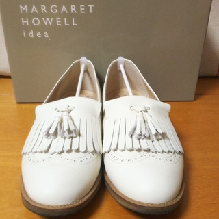 マーガレットハウエル リンネル ローファー/革靴(レディース)の通販 2点 | MARGARET HOWELLのレディースを買うならラクマ