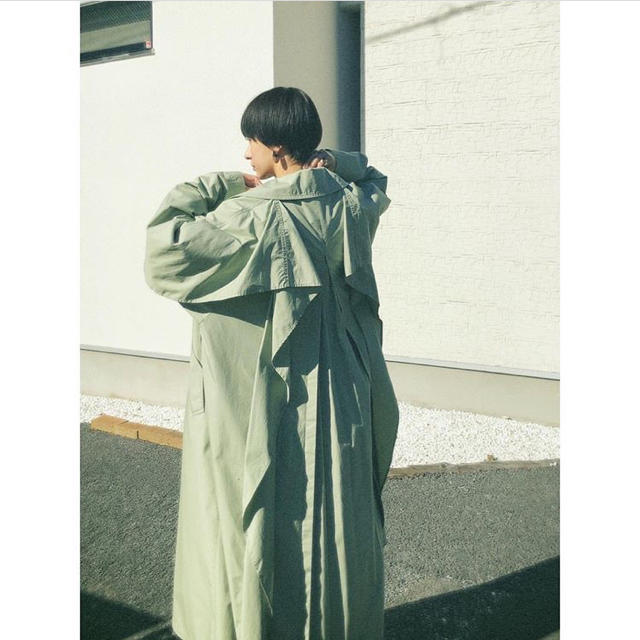 BACK FRILL SLEEVE TRENCH COAT CLANE トレンチ