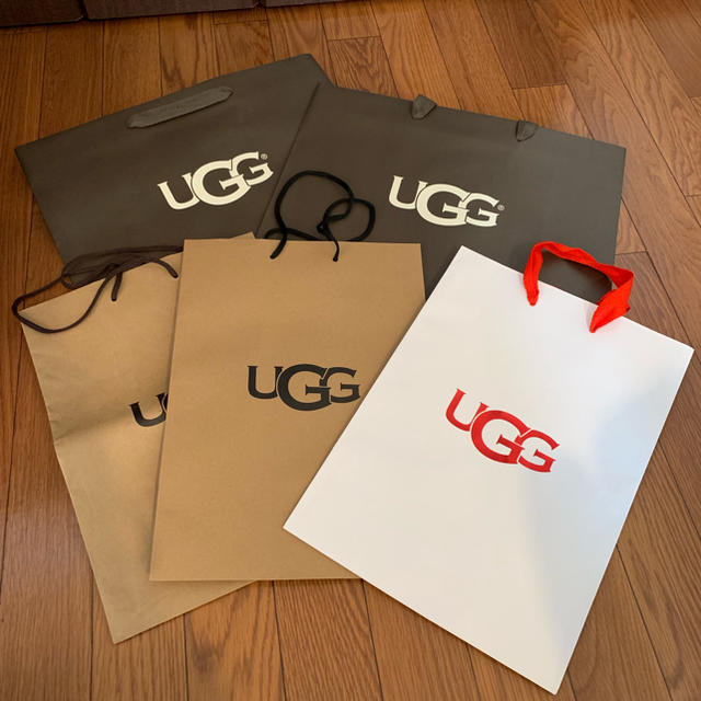 UGG(アグ)のUGG ショップ 紙袋セット レディースのバッグ(ショップ袋)の商品写真